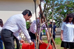 Hội Bảo vệ thiên nhiên và môi trường TP.HCM tham quan, trồng cây tại nhà máy Điện Quang