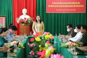 Phó Chủ tịch nước thăm, động viên cán bộ chiến sĩ Đồn Biên phòng Gành Dầu - TP Phú Quốc