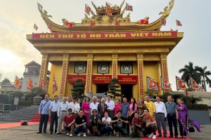 Nghệ sĩ Phượng Nga "tỏa sáng" tại Đại lễ giỗ Tổ Họ Trần Việt Nam năm 2026