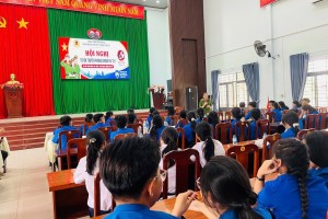 CÔNG AN XÃ PHƯỚC THÁI TUYÊN TRUYỀN, PHỔ BIẾN GIÁO DỤC PHÁP LUẬT VỀ PHÒNG, CHỐNG MA TÚY VÀ TRẬT TỰ AN TOÀN GIAO THÔNG 