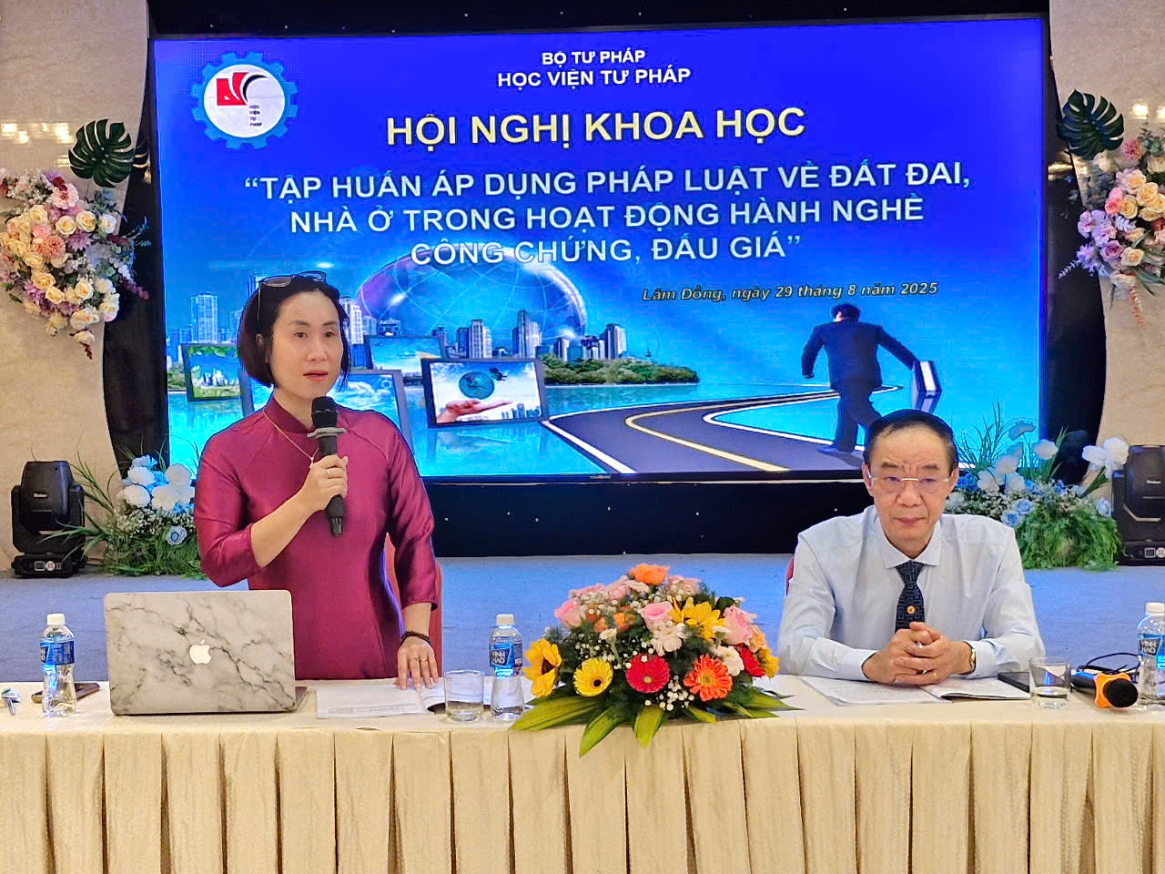 TS Pham Thi Thuy Hong
