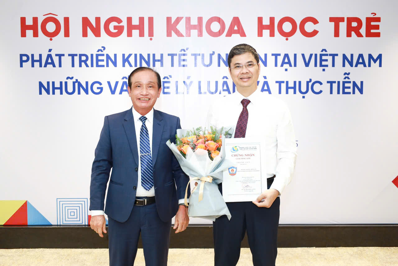 z7176991996573 a5355efb6132afbc0af63eb231f882a5