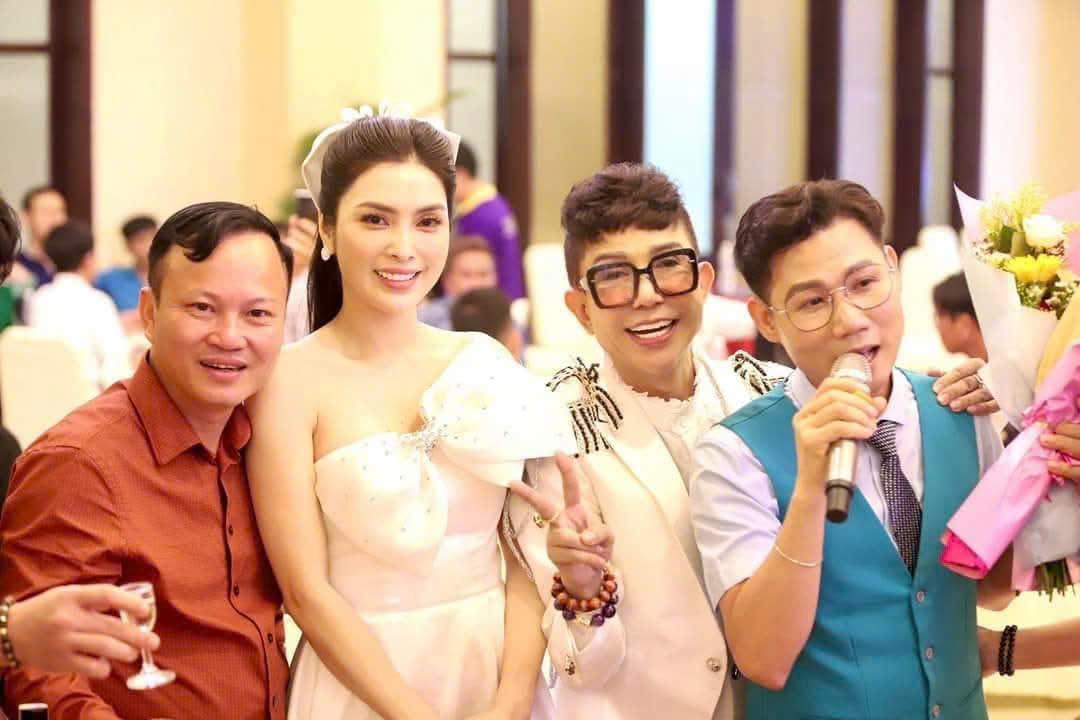 z7201044623176 dd850f40bda236c9c68f0804d081bea0