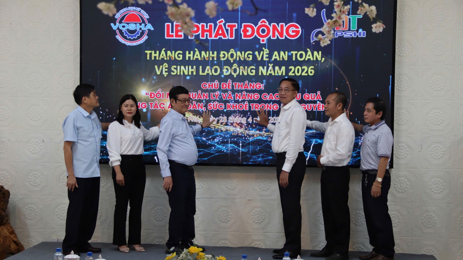 z7773486850945 d0494db79b5b0beb2cf4ea69f114b2e0